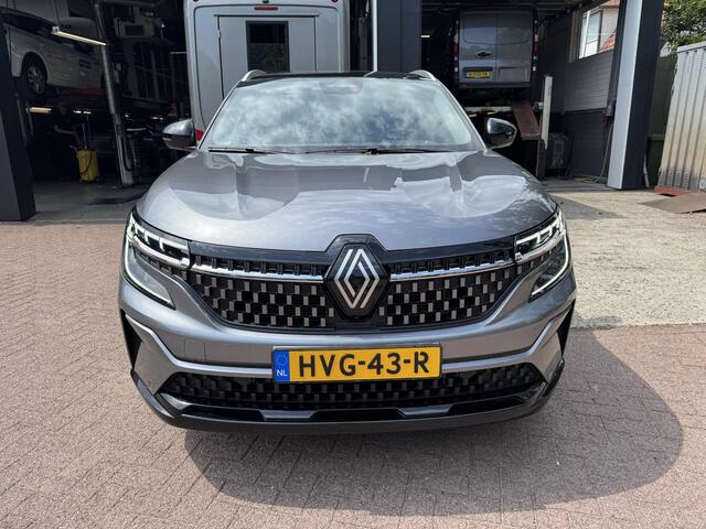 Renault Austral 1.2 E-Tech full hybrid 200 iconic+Panodak!