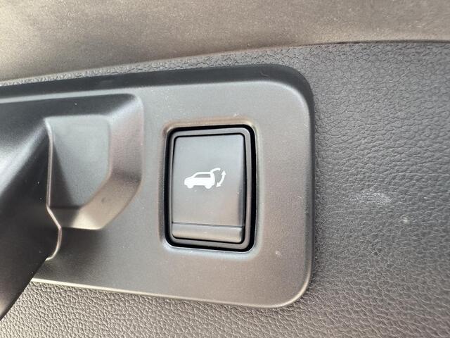 Renault Austral 1.2 E-Tech full hybrid 200 iconic+Panodak!