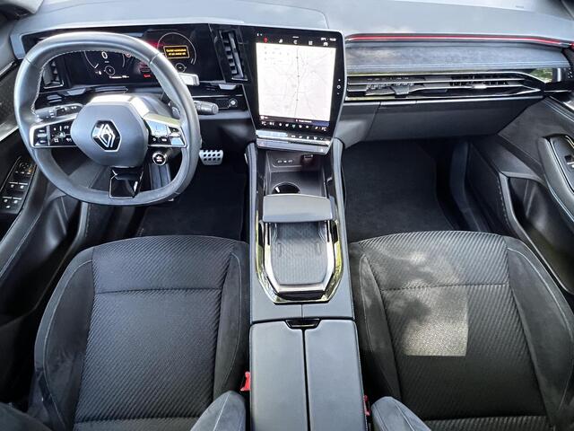 Renault Austral 1.2 E-Tech full hybrid 200 iconic esprit Alpine / Harman Kardon Audio / HUD / Camera 360° / Adapt. CC / 20" LM wielen / Trekgewicht 1.500 kg / Elektr. achterklep /