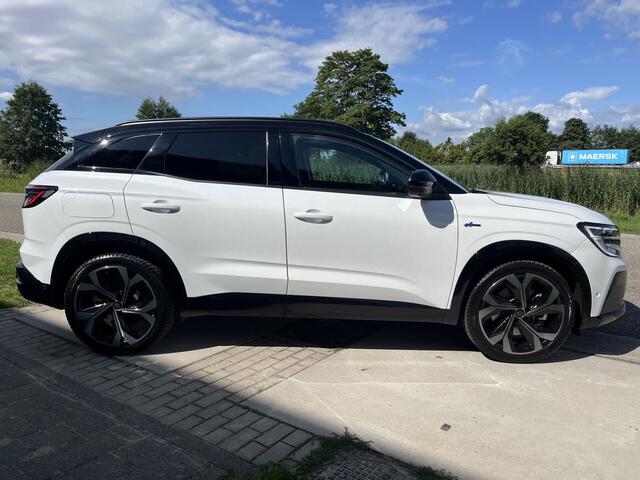 Renault Austral 1.2 E-Tech full hybrid 200 PK iconic esprit Alpine / 4-Control / Head-Up / Stoelverw. + Stuurverw. / Elek Stoel /