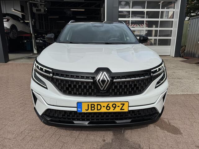 Renault Austral 1.2 E-Tech full hybrid 200 iconic+Harman kardon!!