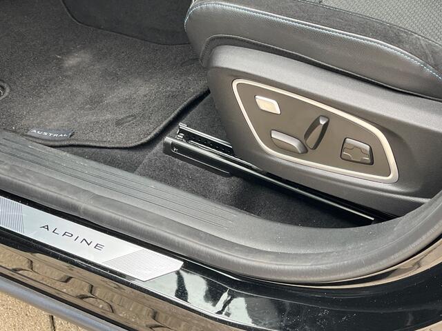 Renault Austral 1.2 E-Tech full hybrid 200 techno esprit Alpine / Panoramadak / Camera / Keyless / 20'' / Sfeerverlichting / Stoelverwarming / Stoelmassage / DAB / Dodehoek / ACC