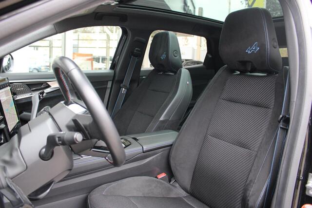 Renault Austral 1.2 E-Tech full hybrid 200 iconic esprit Alpine Automaat | Trekhaak | All season banden | Panoramadak | Adatieve Cruise control