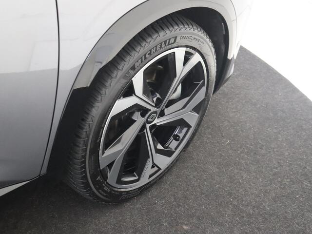 Renault Austral 1.2 E-Tech full hybrid 200 iconic esprit Alpine | Google Navigatie | Apple & Android Carplay | Parkeersensoren Voor & Achter | 360 Camera | Stoel & Stuurverwarming | Panoramisch Vast Glazen Dak | 4 Control | Matrix LED Koplampen |