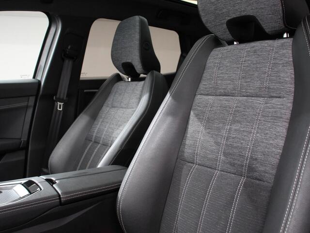 Renault Austral 1.3 Mild Hybrid 160 X-Tronic DEMO! Climate control Cruise Control adaptief Panorama dak LED Navigatie Sfeerverlichting Elektrische achterklep Stoel + stuurverwarming 360* camera Premium audio Arkamys