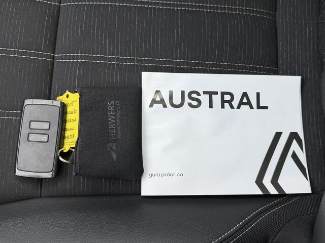 Renault Austral 1.2 E-Tech full hybrid 200 techno / Fabrieksgarantie tot 03-2028 / Panoramadak / Trekgewicht 1500 kg / Pack Look / 360 Rondomzicht camera / Apple Carplay Android Auto / Adaptief cruise control / Keyless Entry/Start / Draadloze telefoon lader /