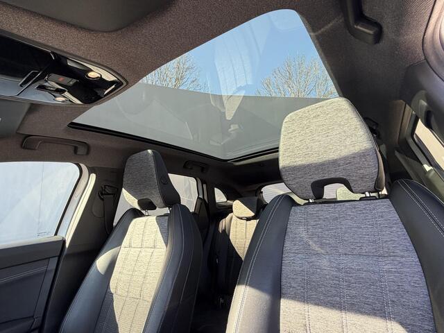 Renault Austral 1.2 E-Tech full hybrid 200 techno / Panoramadak / Fabrieksgarantie tot 03-2027 / 360 Camera / Adaptieve Cruise / Dodehoek / Navigatie / Apple Carplay & Android Auto / DAB /