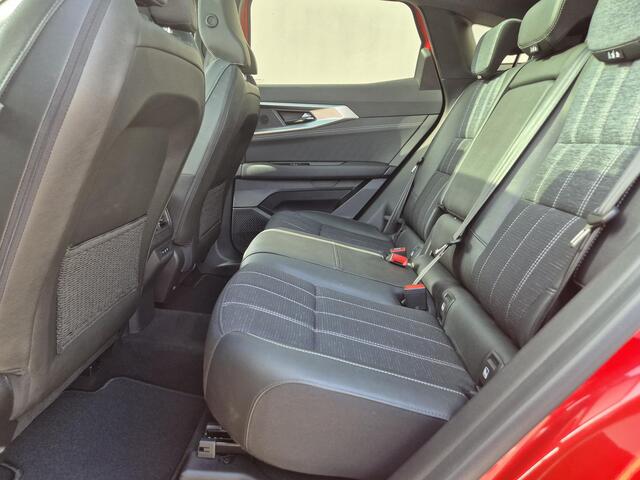 Renault Austral 1.2 E-Tech full hybrid 200 techno Automaat / Fabrieksgarantie tot 02-2028 / Trekgewicht 1500 kg / Panoramadak / Rondomzicht camera / Apple Carplay Android Auto / Draadloze telefoon lader / Keyless Entry/Start / Adaptief cruise control /