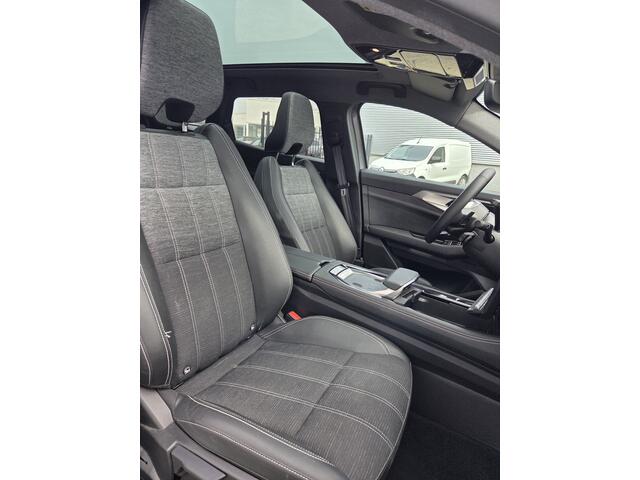 Renault Austral 1.2 E-Tech full hybrid 200 PK techno | Panoramisch glasdak met jaloezie | 360 camera | Groot scherm | NAVI-google | ECC gescheiden | Pack Safety |