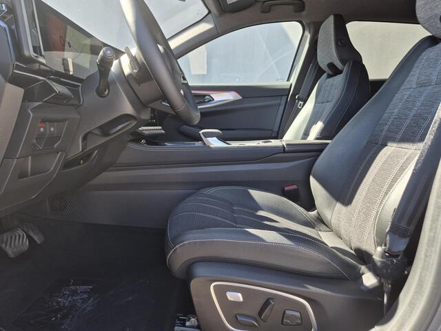 Renault Austral E-Tech Hybrid 200 Techno Automaat / Fabrieksgarantie tot 03-2027 / Pack Look & Pack Safety / All season banden / Trekgewicht 1500 kg / Panoramadak / Elektrische achterklep / Stuur- Stoel & Voorruit verwarming / Rondomzicht camera / Adaptief cruise control