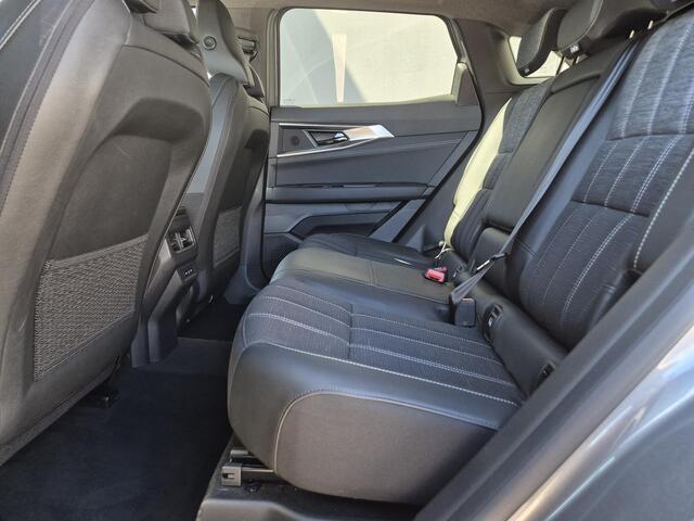 Renault Austral E-Tech Hybrid 200 Techno Automaat / Fabrieksgarantie tot 03-2027 / Pack Look & Pack Safety / All season banden / Trekgewicht 1500 kg / Panoramadak / Elektrische achterklep / Stuur- Stoel & Voorruit verwarming / Rondomzicht camera / Adaptief cruise control