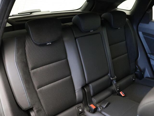 Renault Austral 1.2 E-Tech full hybrid 200 iconic esprit Alpine | Stoel-stuurverwarming | Adaptieve cruise control | Elektrisch bedienbare stoelen | Navigatie |