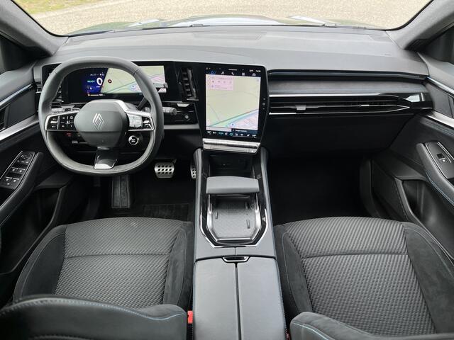 Renault Austral 1.2 E-Tech full hybrid 200PK techno esprit Alpine / Camera / Stoelverw. Elek. Stoelvers. /