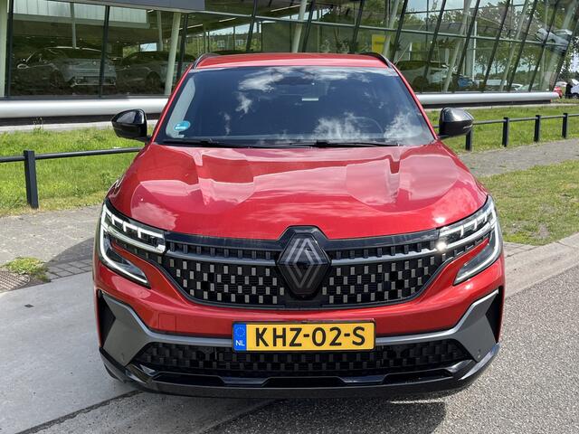 Renault Austral 1.2 E-Tech full hybrid 200PK iconic esprit Alpine / Winterpakket / 360 Camera / Stoelverw. / 2e Pinksterdag open 09.30 - 17.00 uur