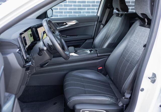 Renault Austral 1.2 E-Tech full hybrid 200 Techno | Stoelverwarming | Stoelmassage | Dodehoekdetectie | Navigatie Google Maps | Apple Carplay | Android Auto | Keyless Entry | Achteruitrijcamera | Lichtmetalen Velgen 19 inch