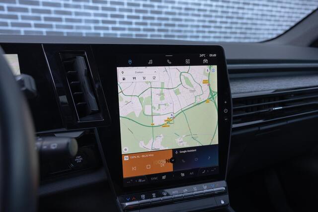 Renault Austral 1.2 E-Tech full hybrid 200 Techno | Stoelverwarming | Stoelmassage | Dodehoekdetectie | Navigatie Google Maps | Apple Carplay | Android Auto | Keyless Entry | Achteruitrijcamera | Lichtmetalen Velgen 19 inch