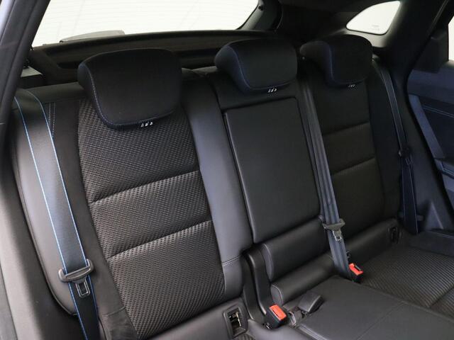 Renault Austral E-Tech full hybrid 200pk iconic esprit Alpine | Elektrische stoelen met geheugen | Stoel en stuurverwarming | Elektrische achterklep | Dodehoek detectie |