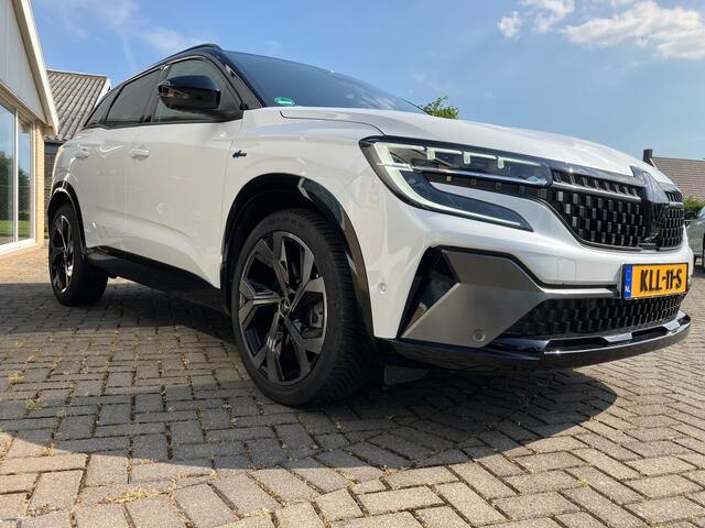 Renault Austral 1.3ET full-hybrid tech e A4 Alpine