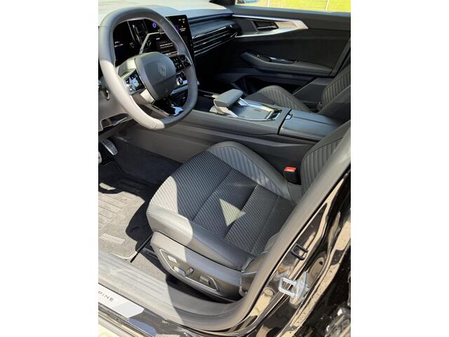 Renault Austral NIEUW MODEL 1.2 full hybrid 200 esprit Alpine 360 Camera / All season / Navigatie / Carplay / Electr. klep / Electr. stoelen / Stoel/ Stuur verwarm. / Adaptive cruise