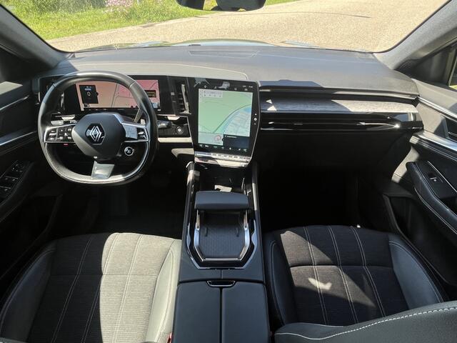 Renault Austral 1.2 E-Tech full hybrid 200PK techno / Dealer onderhouden / Camera / Parkeerhulp V+A / Keyless /