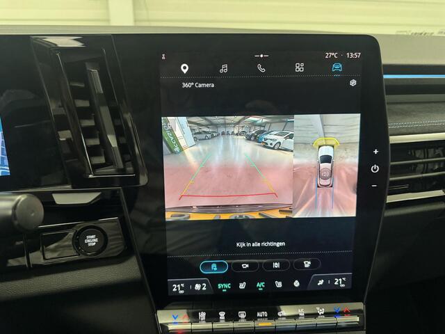 Renault Austral 1.2 E-Tech full hybrid 200 iconic esprit Alpine / Eerste Eigenaar / Trekhaak 1500 KG / Google Maps Navigatie / 360 Graden Camera / Panoramadak / Alcantara Bekleding / Stoel- en Stuurverwarming /