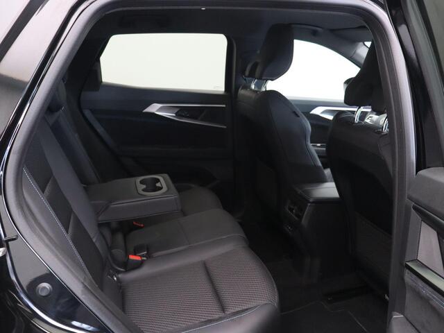 Renault Austral 1.2 E-Tech full hybrid 200 iconic esprit Alpine | Facelift | Stoel-stuurverwarming | Adaptieve cruise control | Elektrisch bedienbare stoelen | Navigatie |