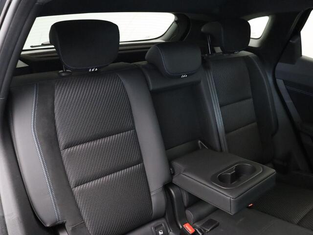 Renault Austral 1.2 E-Tech full hybrid 200 iconic esprit Alpine | Facelift | Stoel-stuurverwarming | Adaptieve cruise control | Elektrisch bedienbare stoelen | Navigatie |