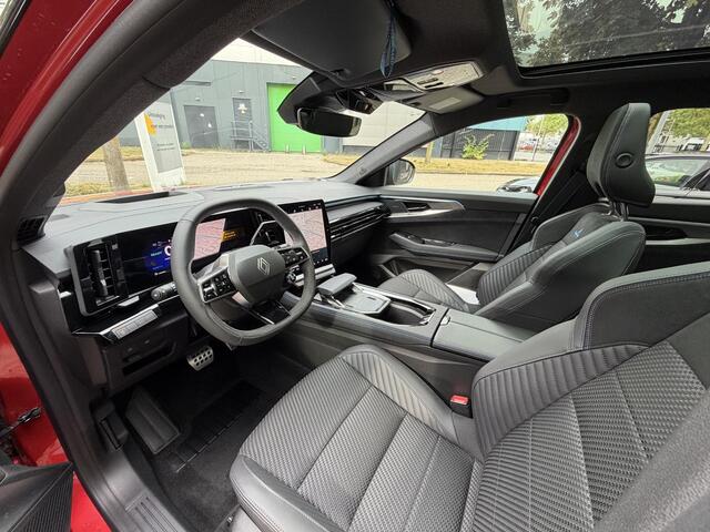 Renault Austral 1.2 E-Tech full hybrid 200 esprit Alpine AUTOMAAT / 7.000KM / FULL OPTION / PANO / HARMAN KARDON / NAVI / CAMERA 360 / HEAD-UP / MATRIX LED / ELEK. STOELEN / MASSAGE / STOELV. / STUURV. / VOORRUITV. / ELEK. ACHTERKLEP / 20'' LMV