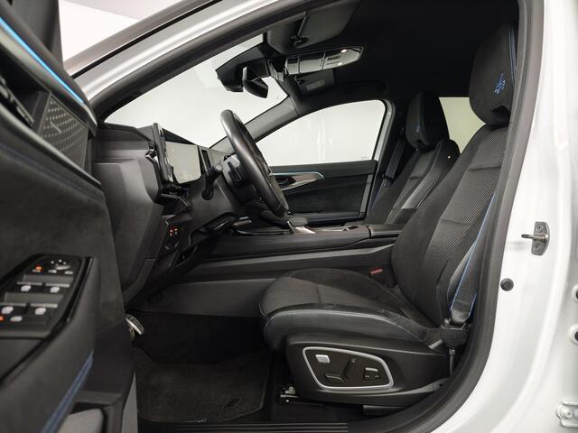 Renault Austral 1.2 E-Tech full hybrid 200 iconic esprit Alpine | Trekhaak | Harman / Kardon | 360º Camera | Stoelverwarming |