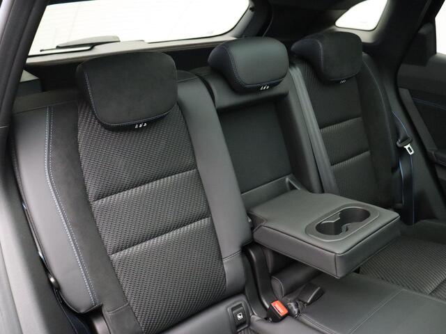 Renault Austral Esprit Alpine | Facelift | Stoel-stuur-voorruit verwarming | Panoramadak | Elektrisch bedienbare stoelen en achterklep | Head-up display |