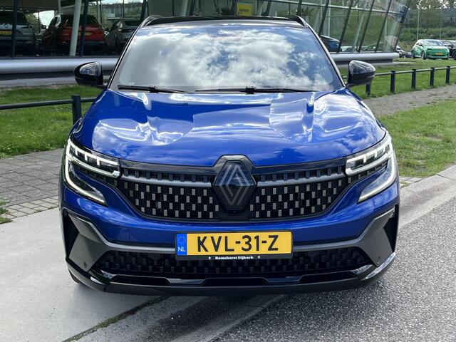 Renault Austral 1.2 E-Tech full hybrid 200PK iconic esprit Alpine / Winter Pakket / 4-Control / 360 Camera / Elek.Achterklep / LMV /
