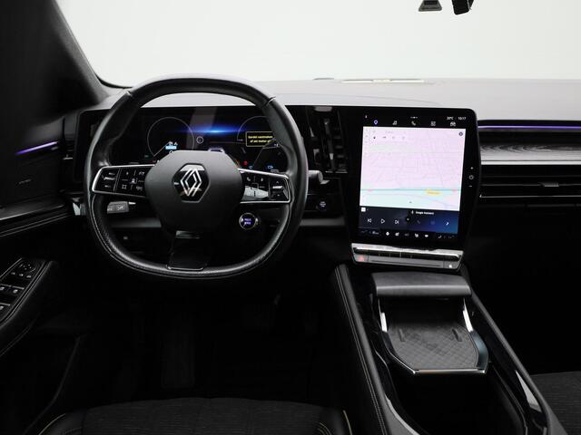 Renault Austral 1.2 E-Tech full hybrid 200 iconic | All-Seasonbanden | Harman Kardon Premium Audio | Stoel- & Stuurwielverwarming | Elektrisch Verstelbare Bestuurdersstoel incl. Geheugenstand | 360-graden Camera | Elektrische Achterklep | 20" LMV 'Effie' | Blind Spot Warning | Android Aurtomotive | Keyless | Draadloze Apple Carplay & Android Auto
