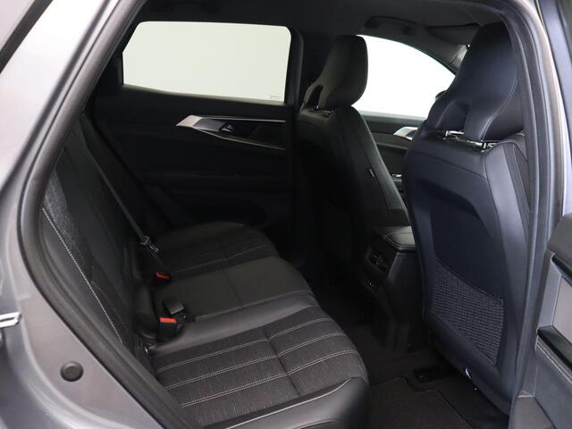 Renault Austral mild hybrid advanced 130pk techno | Trekhaak | 360 graden camera | Elektrisch verwarmbare voorruit | Dodehoekdetectie met correctie |