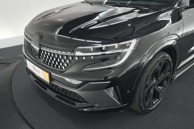 Renault Austral 1.2 E-Tech full Hybrid 200 Iconic Esprit Alpine | 4 Control | Panoramadak | Trekhaak | Harman Kardon Audio