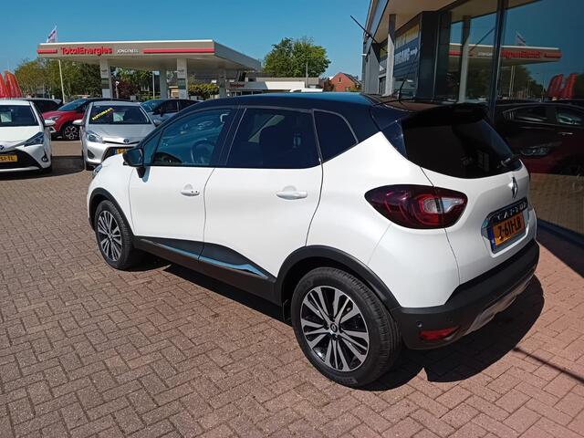 Renault CAPTUR 1.3 TCe Intens Automaat, Multimedia systeem(r-Link), Airco(automatisch), Navigatie, Parkeersensoren, Camera, Stoelverwarming, Dimlicht automatisch, Regensensor, Cruise control, Keyless, Elektrische ramen en spiegels, LMV, Nette auto, BOVAG