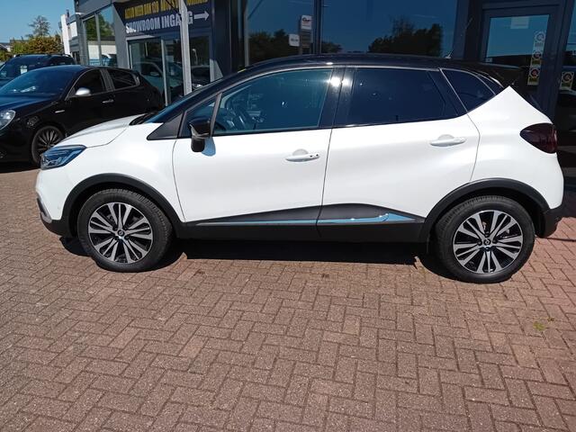 Renault CAPTUR 1.3 TCe Intens Automaat, Multimedia systeem(r-Link), Airco(automatisch), Navigatie, Parkeersensoren, Camera, Stoelverwarming, Dimlicht automatisch, Regensensor, Cruise control, Keyless, Elektrische ramen en spiegels, LMV, Nette auto, BOVAG