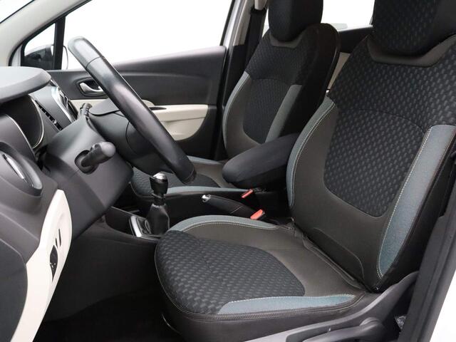 Renault CAPTUR TCe 120pk Intens Camera | Climate | Navi | Parksens.