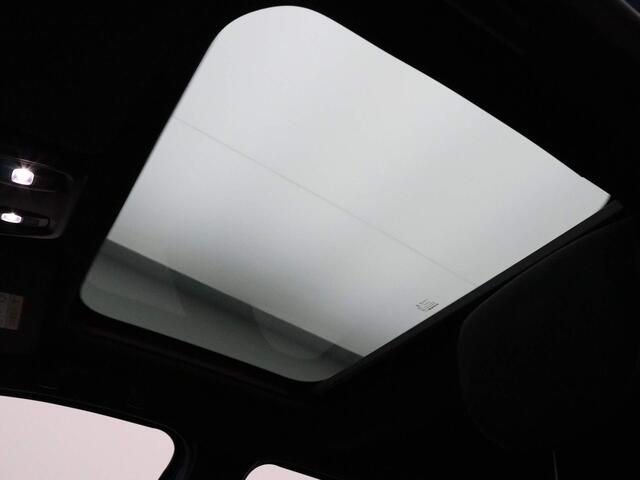 Renault CAPTUR TCe 130pk Version S Bose | Climate | Navi | Panoramadak | Trekhaak afn.