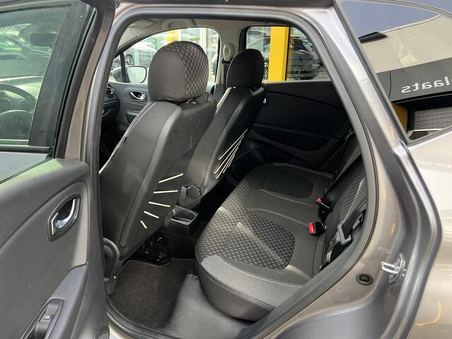 Renault CAPTUR 0.9 TCe Intens | Eerste eigenaar | Trekhaak | Achteruitrijcamera | Dodehoek detectie | LED | DAB | Cruise Control | Parkeersensoren | Climate Control |
