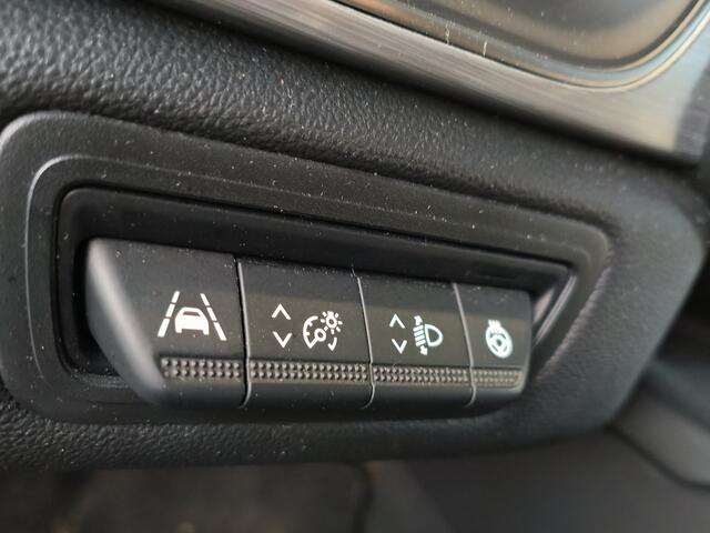 Renault CAPTUR 1.0 TCe 100 Intens uit 2020 Rijklaar + 12 maanden Bovag-garantie Henk Jongen Auto's in Helmond, al 50 jaar service zoals 't hoort!