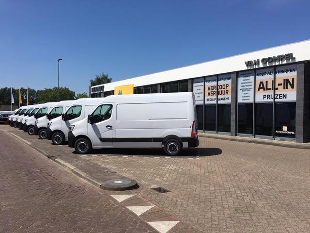 Renault CAPTUR TCe 140PK Intens / CAMERA / NAVI / 18" LM / Stoelverwarming