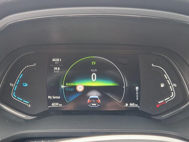 Renault CAPTUR 1.6 E-Tech Hybrid 145 techno Luxe uitvoering!