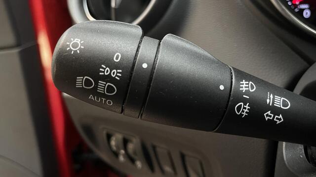 Renault CAPTUR 0.9 TCe Bose | Navigatie | Camera | Led | Intens |