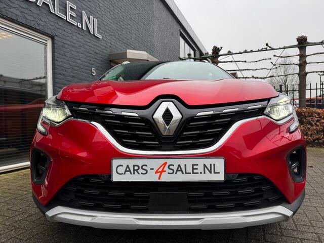 Renault CAPTUR 1.0 TCE INTENS + Camera + Key less + Nav + 17 inch Lmv -2020
