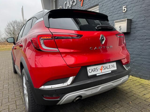 Renault CAPTUR 1.0 TCE INTENS + Camera + Key less + Nav + 17 inch Lmv -2020