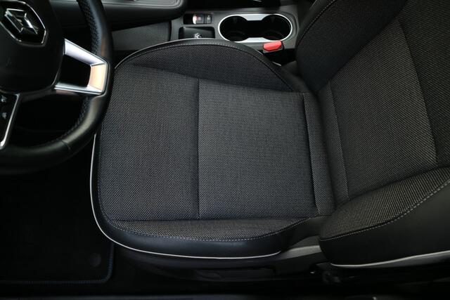 Renault CAPTUR 1.6 E-Tech Plug-in Hybrid 160 Intens | Panodak | Blindspot! | Camera |
