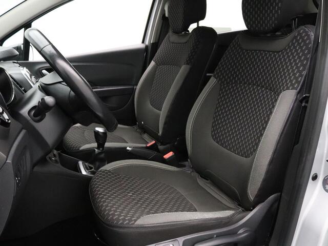 Renault CAPTUR 0.9 TCe Intens Climate control | Navig | Stoelverwarming voor