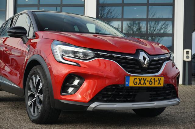 Renault CAPTUR 1.3 TCE 140 EDC Techno