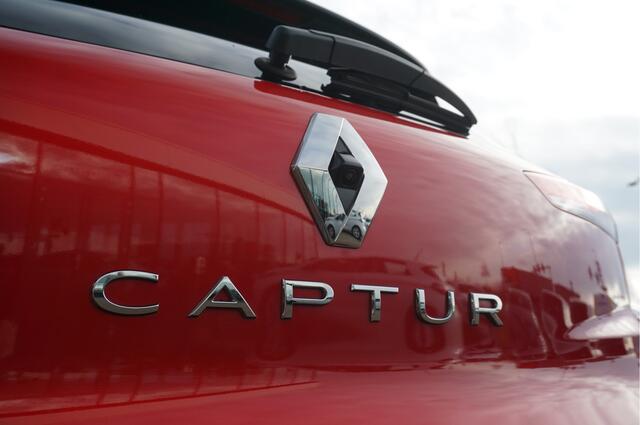 Renault CAPTUR 1.3 TCE 140 EDC Techno