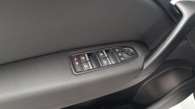 Renault CAPTUR 1.6 E-Tech Plug-in Hybrid 160 Intens 51382 Km 160 Pk